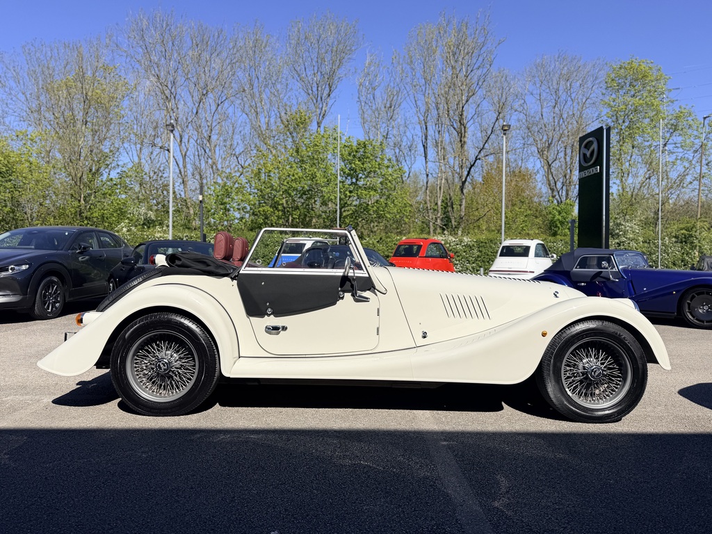 Morgan Plus Four Convertible 2.0I Euro 6 Ss 202373 Green #1