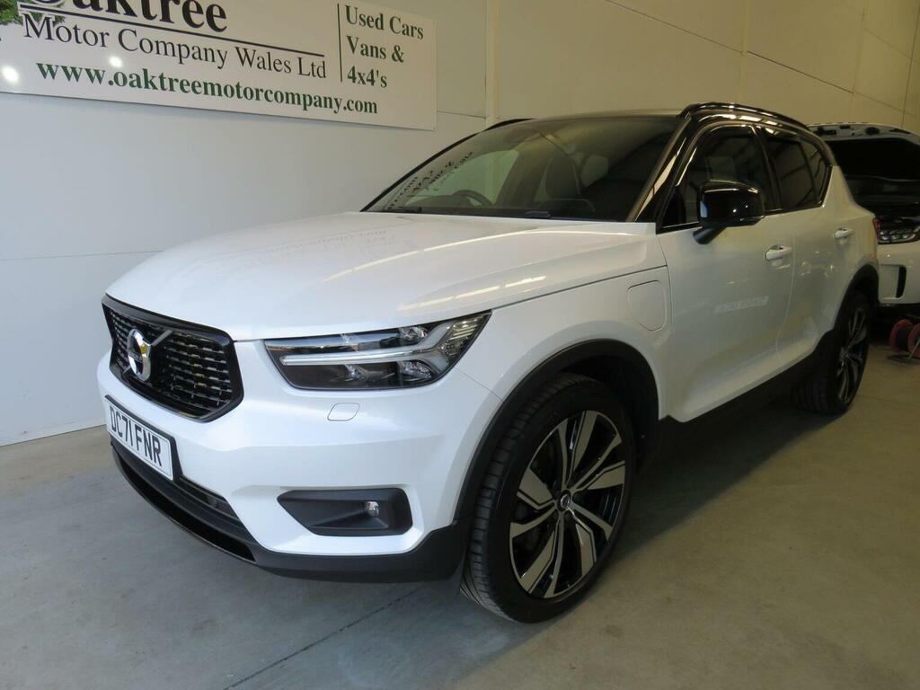 Volvo XC40 1.5H T5 Recharge 10.7Kwh Ultimate Dark Euro 6 White