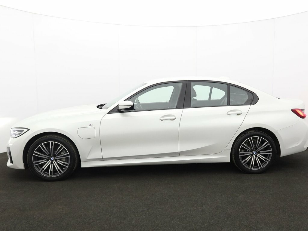 BMW 3 Series 2L M Sport NA70RNN White #4