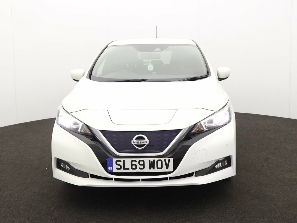 Nissan Leaf Hatchback White