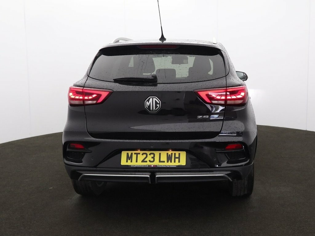 MG ZS Suv MT23LWH Black #6