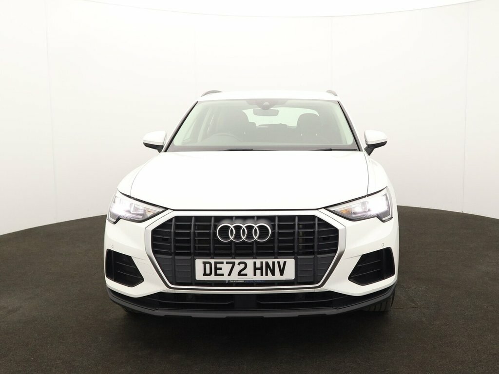 Audi Q3 1.4L Technik DE72HNV White #2