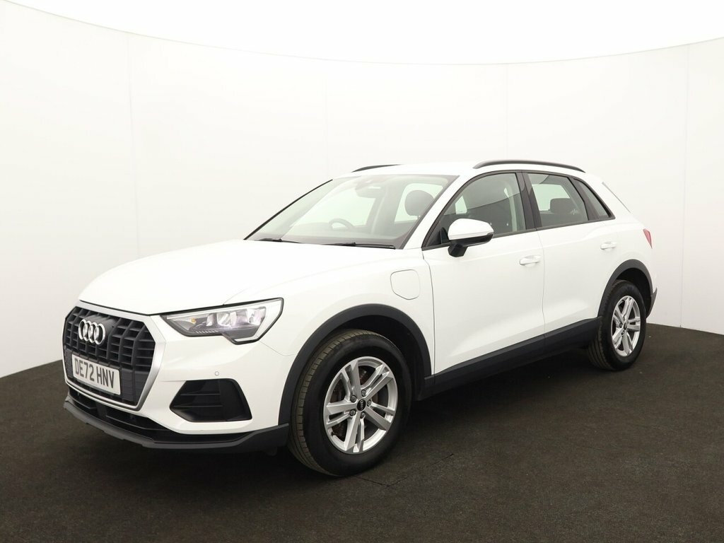 Audi Q3 1.4L Technik DE72HNV White #3