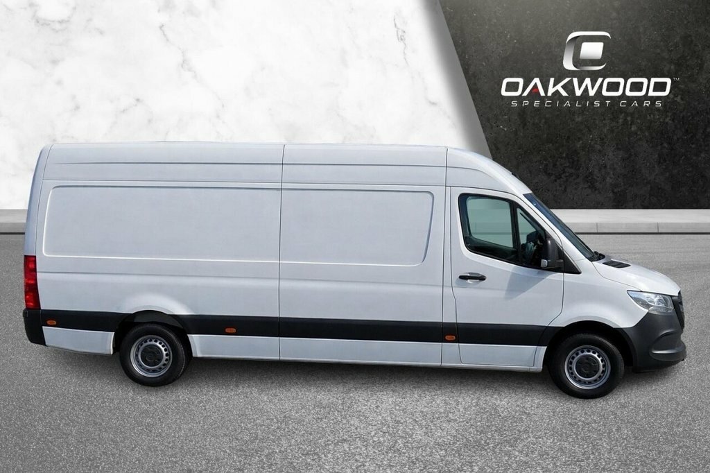 Mercedes-Benz Sprinter 2L Progressive SF72ZHU White #3