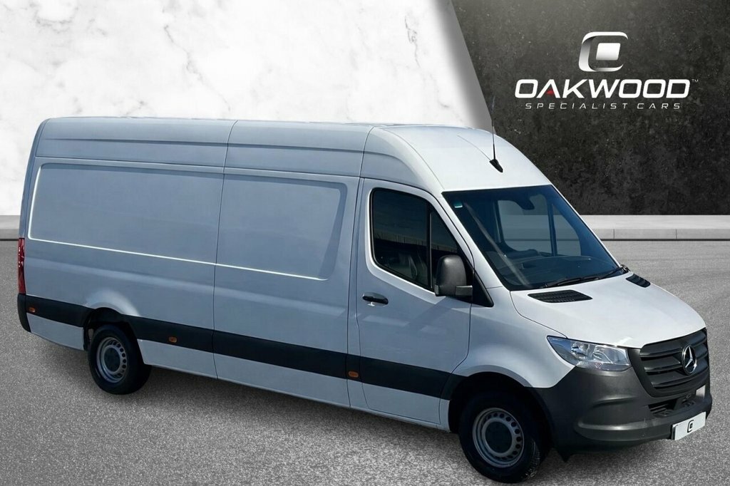 Mercedes-Benz Sprinter 2L Progressive SF72ZHU White #4