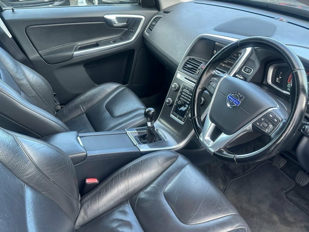 Volvo XC60 2.4L Se Lux Nav Black #5