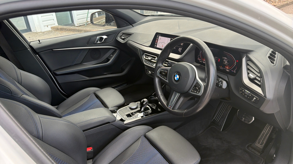 BMW 1 Series Sports WA73ONF White #6