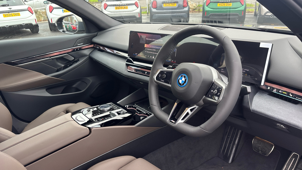 BMW 5 Series Saloon Grey #6