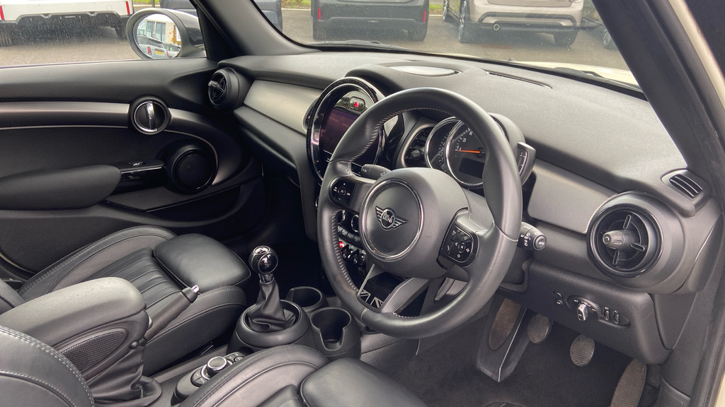 Mini Hatch Hatchback YF22YSM White #6