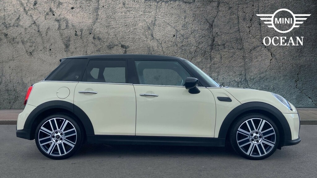 Mini Hatch Hatchback YF22YSM White #3