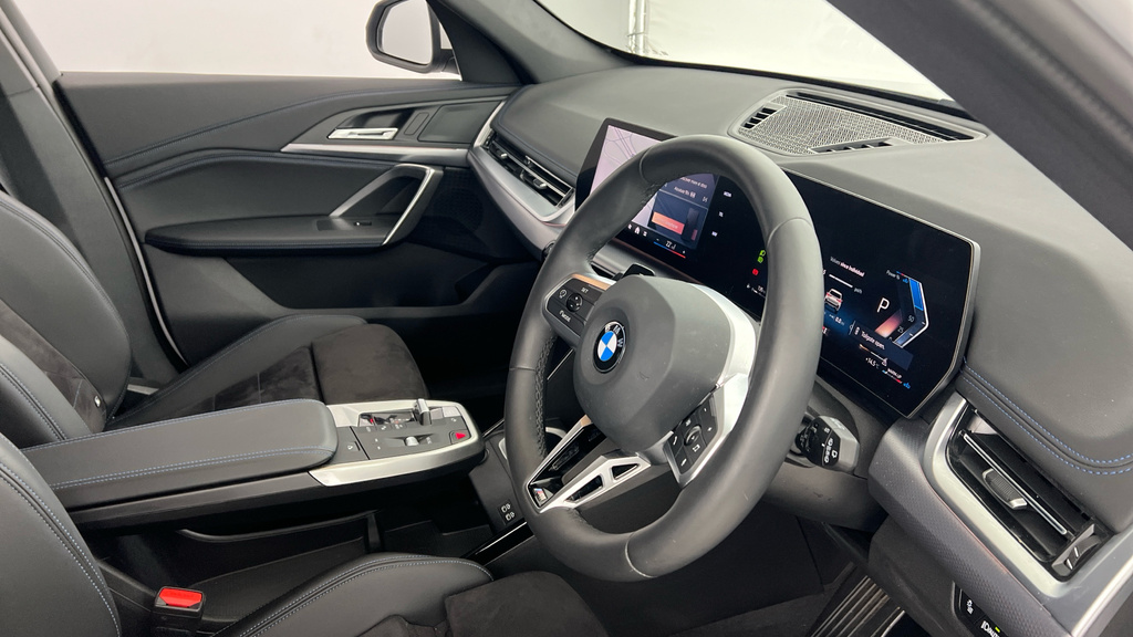 BMW X1 Suv YH74CVB White #6