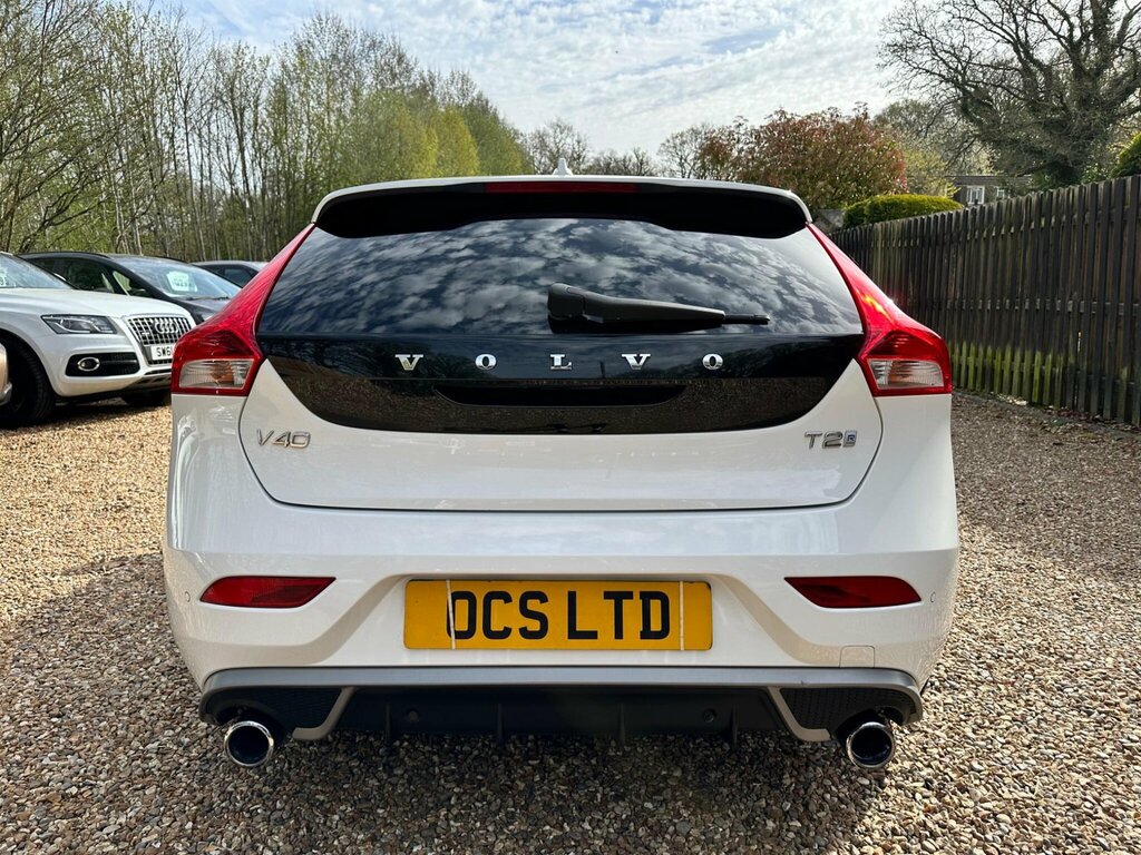 Volvo V40 2.0 T2 R-design Nav Plus Euro 6 Ss LS18UWK White #5