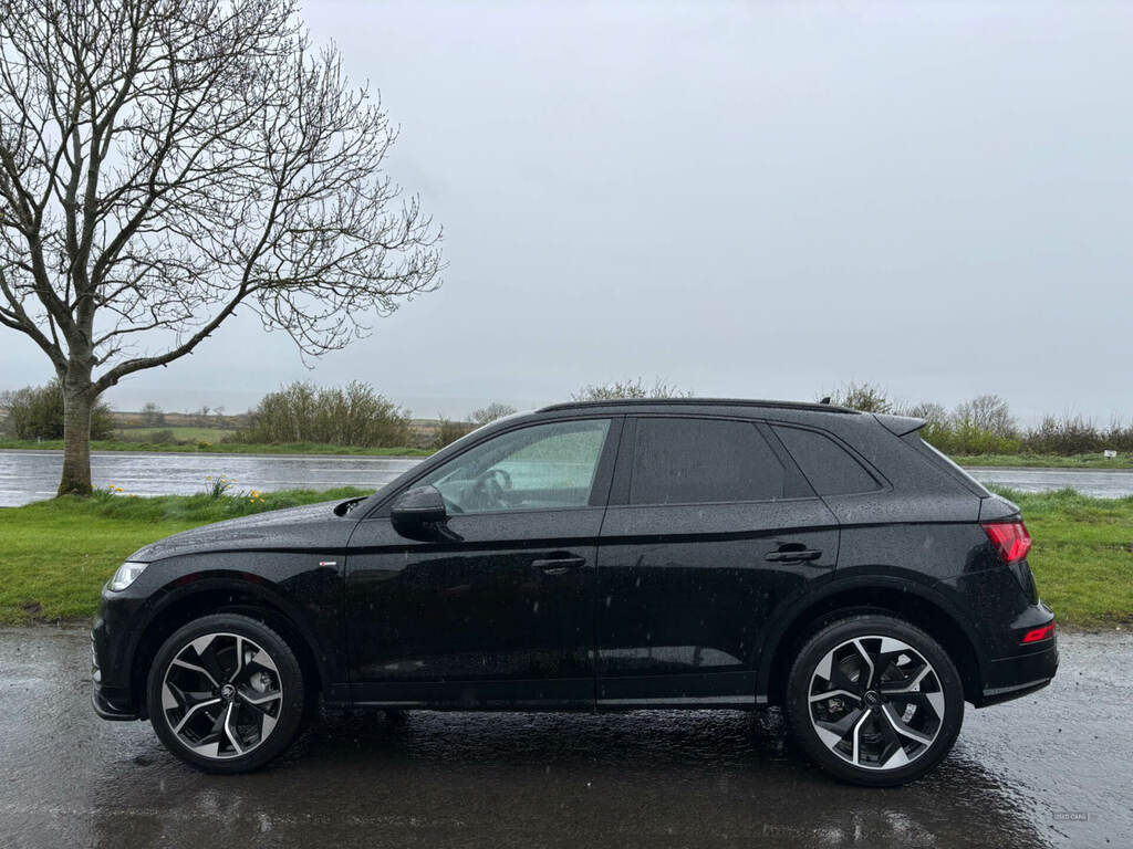 Audi Q5 2.0 Tdi Quattro S Line S Tronic RV18EUP Black #3