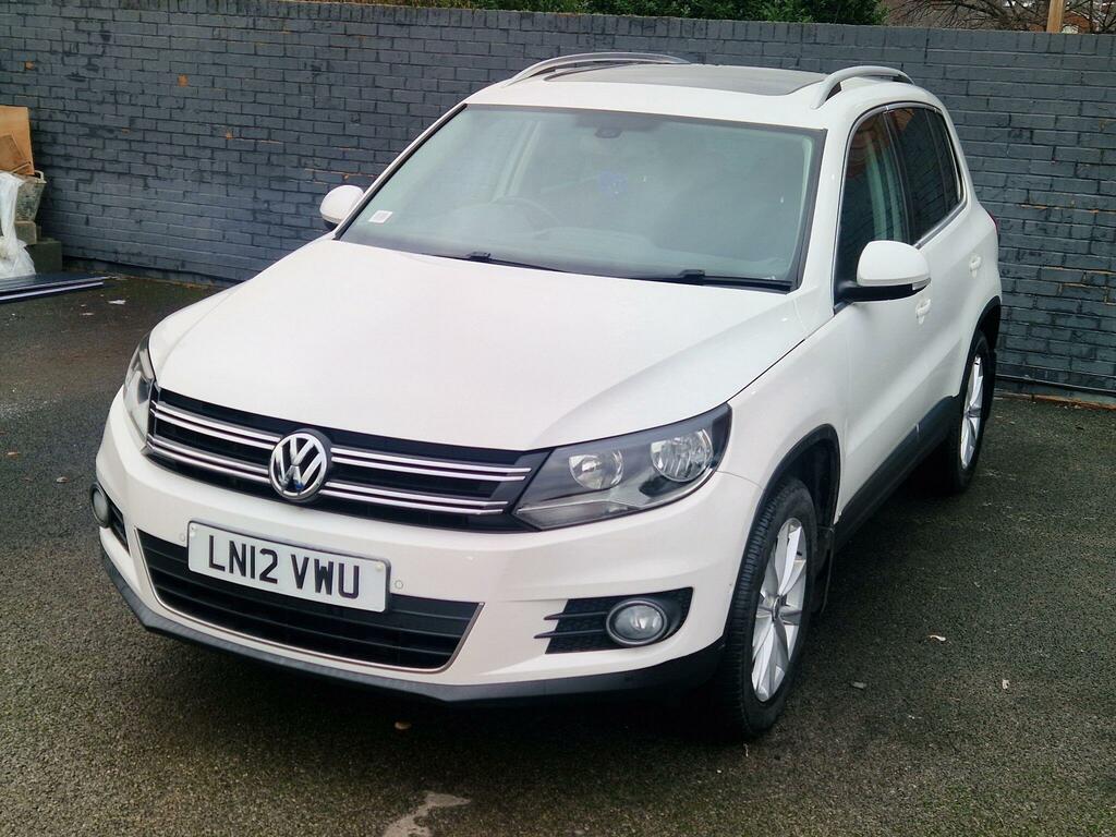 Volkswagen Tiguan 2.0 Tdi Bluemotion Tech Se Dsg 4Wd Euro 5 Ss White #4