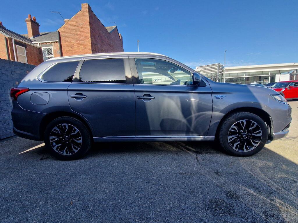 Mitsubishi Outlander 2.0H 12Kwh 4H Cvt 4Wd Euro 6 Ss WR67FZH Grey #6