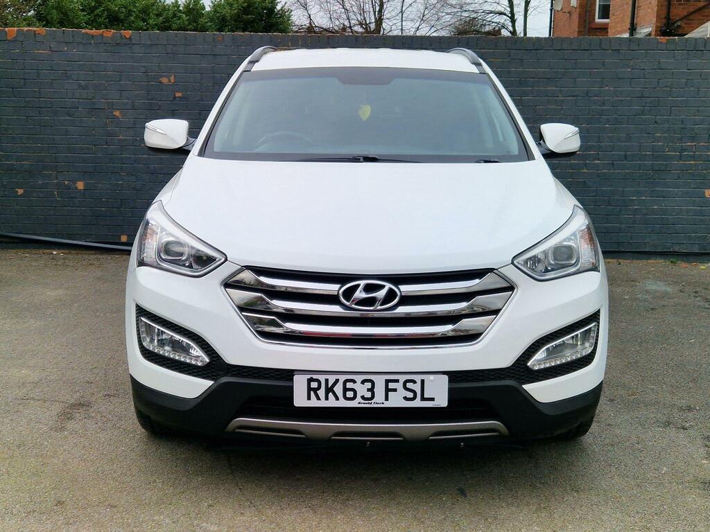 Hyundai Santa Fe 2.2 Crdi Premium 4Wd Euro 5 5 Seat RK63FSL White #3
