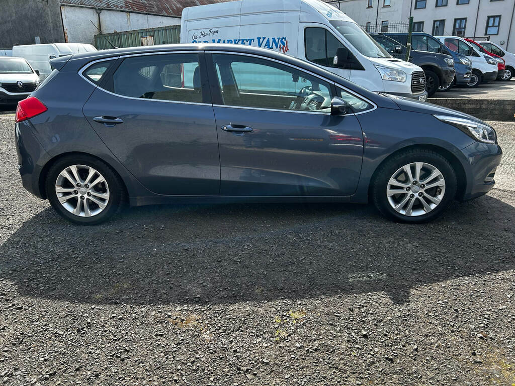 Kia Ceed 1.6 Crdi 2 Ecodynamics SW14GPX Blue #5