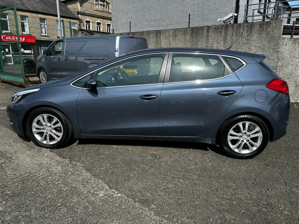 Kia Ceed 1.6 Crdi 2 Ecodynamics SW14GPX Blue #6