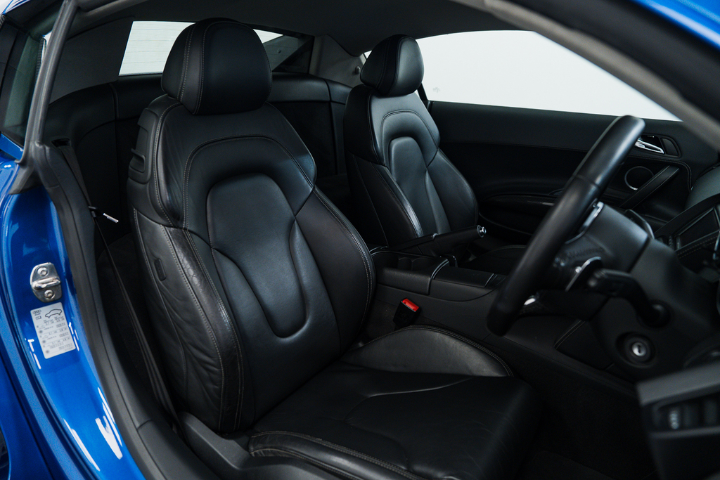 Audi R8 Petrol Blue