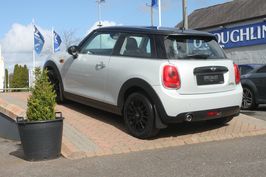 Mini Hatch Cooper D MW67OJA #3