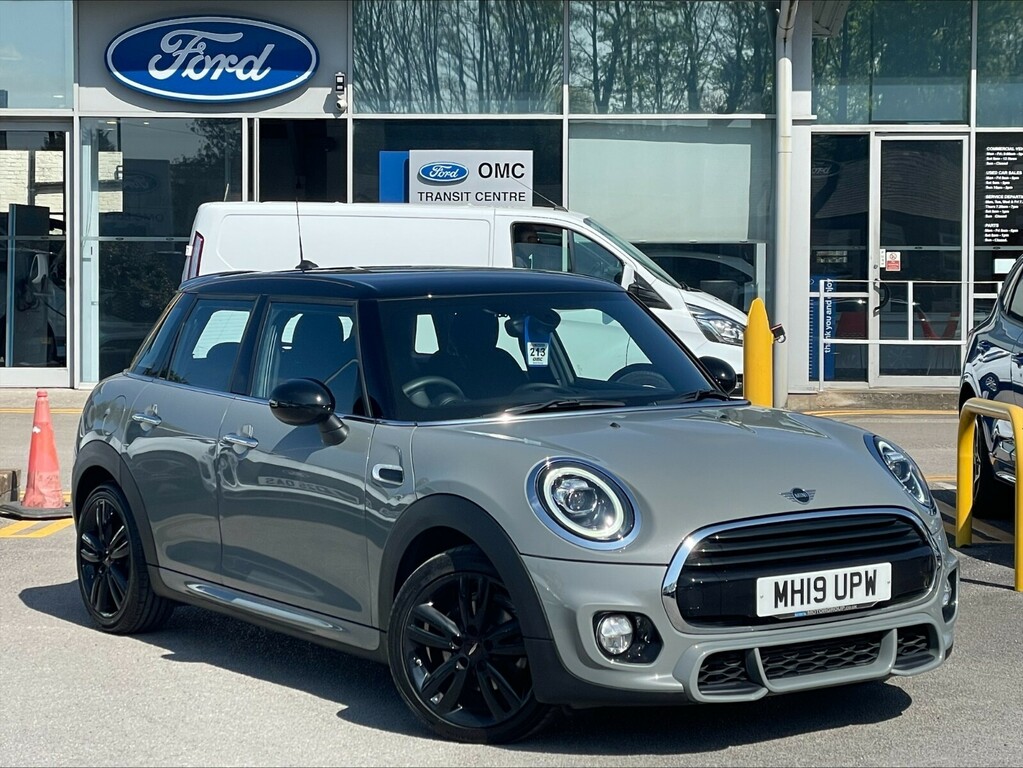Mini Hatch 1.5 Cooper Sport II Grey