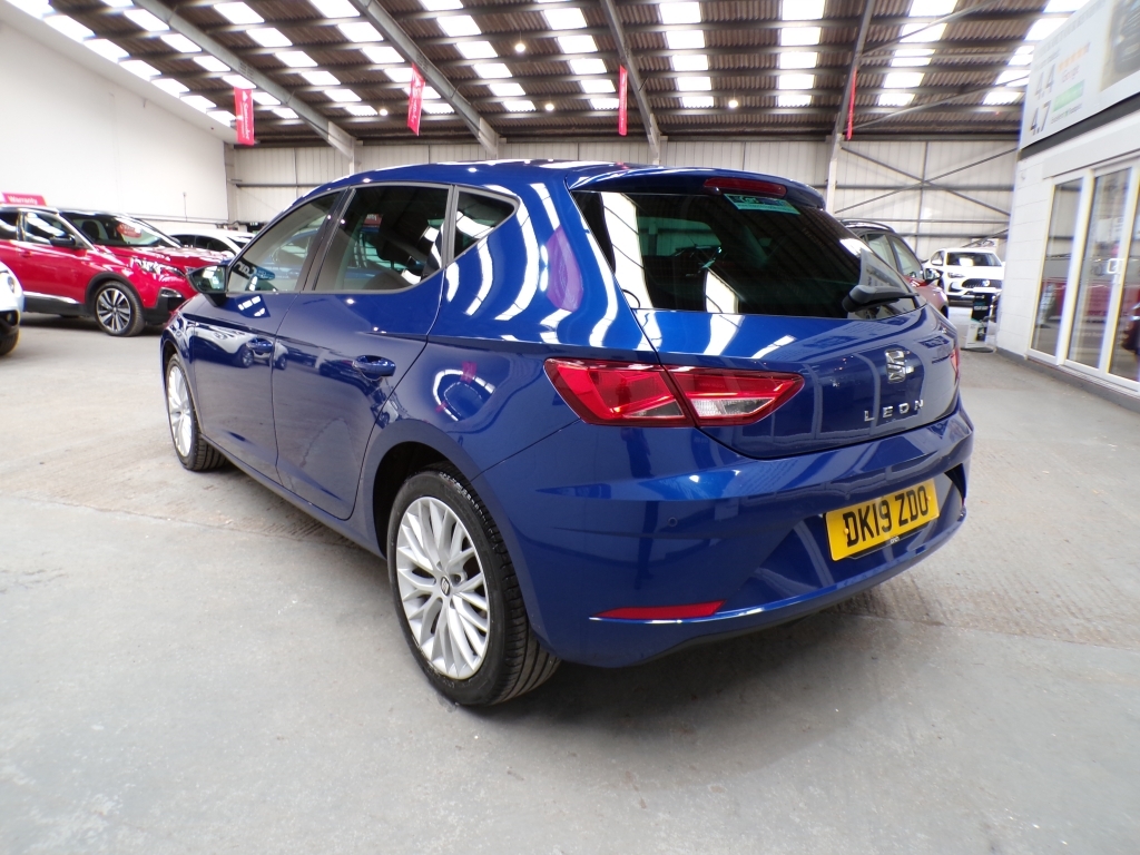Seat Leon 1.0 Tsi Se Dynamic DK19ZDO Blue #4