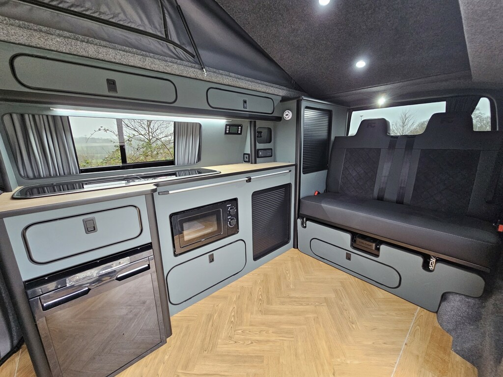 Volkswagen Campervan Campervan Pop Top 2.0 Tdi Highline Grey #2