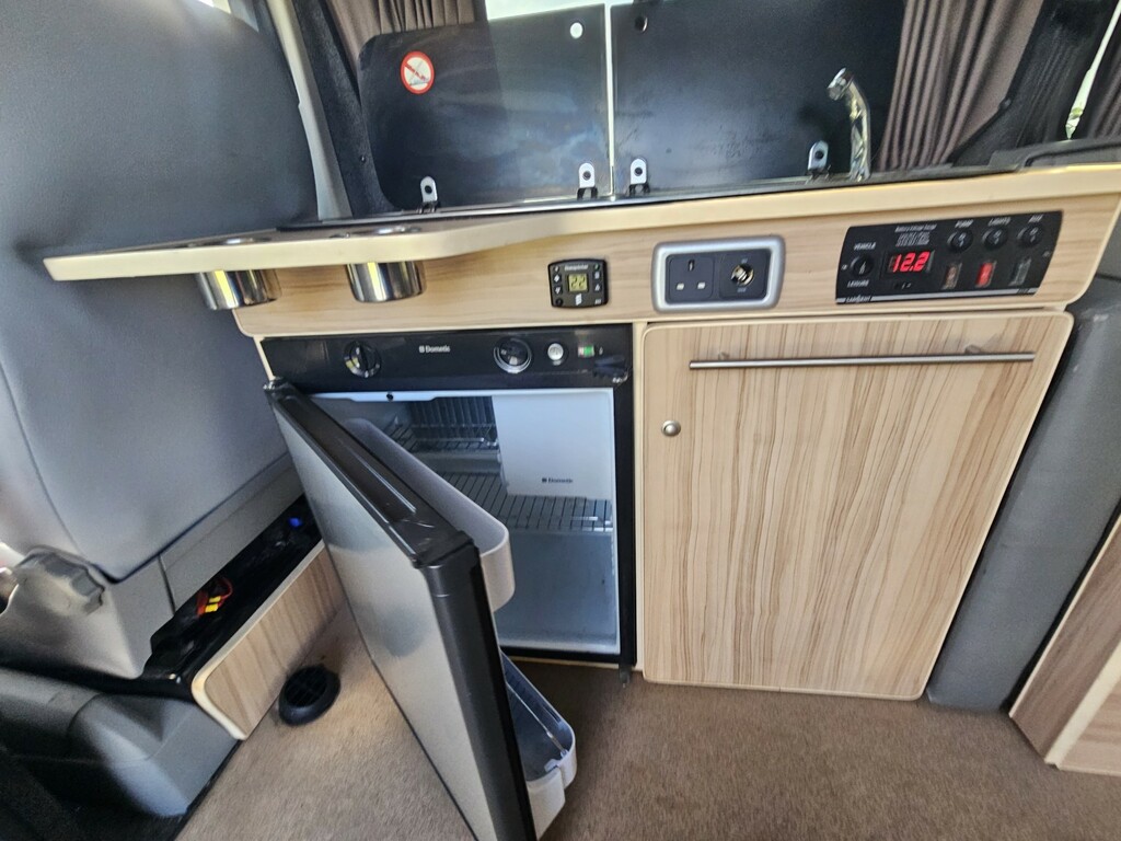 Volkswagen Campervan Silver #14