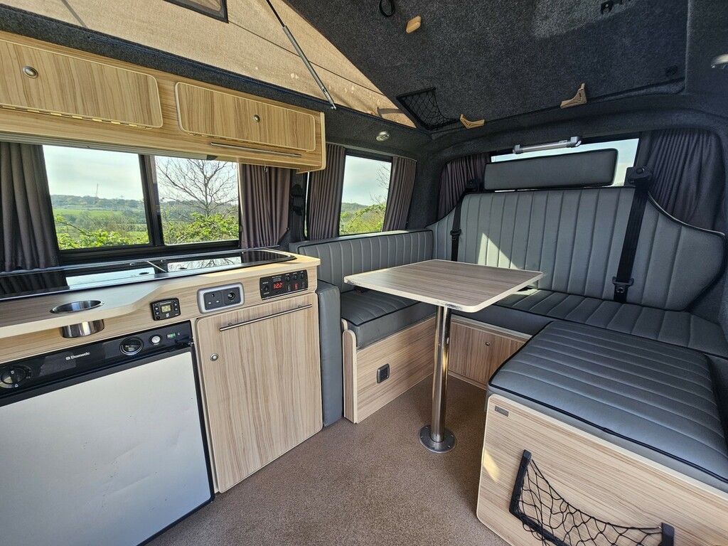 Volkswagen Campervan Silver #7