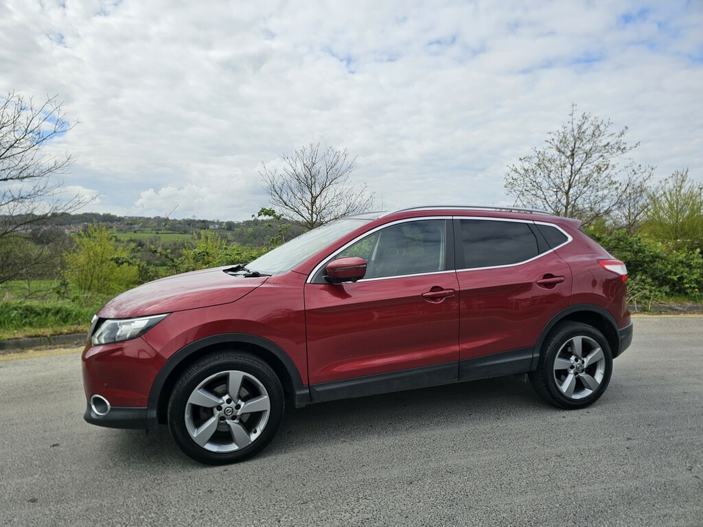 Nissan Qashqai 1.5 Dci N-tec Red