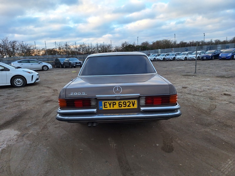 Mercedes-Benz S Class Saloon Brown #6