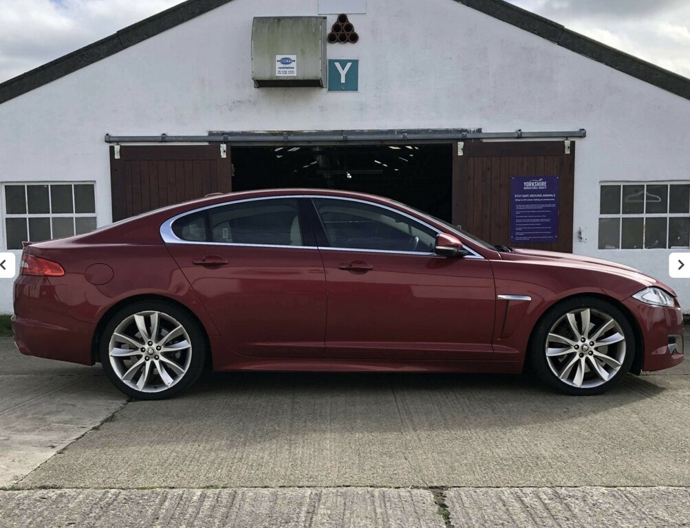 Jaguar XF Saloon 3.0 D S V6 Portfolio 2012 Red #5