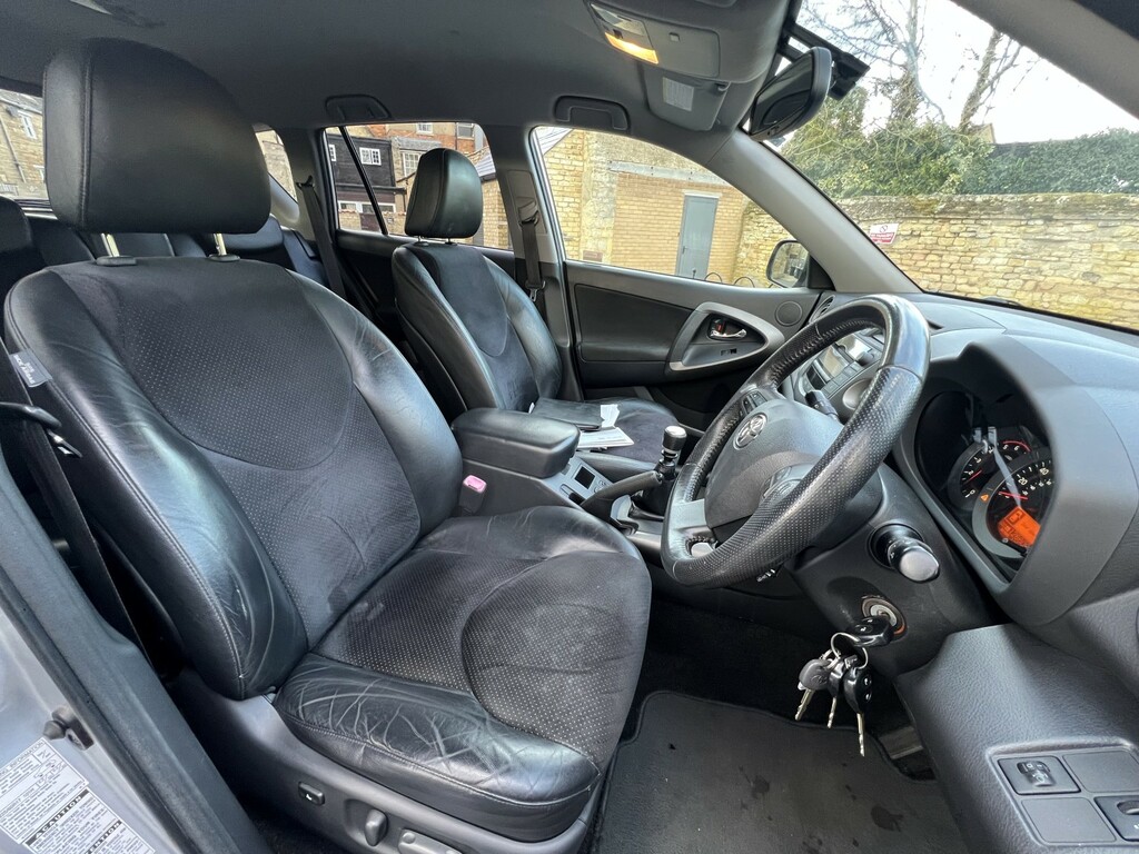 Toyota Rav 4 Suv 2.2 D-4d Xt-r 2010 Silver #6