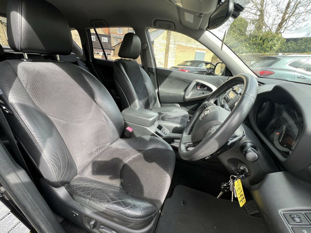 Toyota Rav 4 Suv 2.2 D-cat Xt-r 2010 Black #6