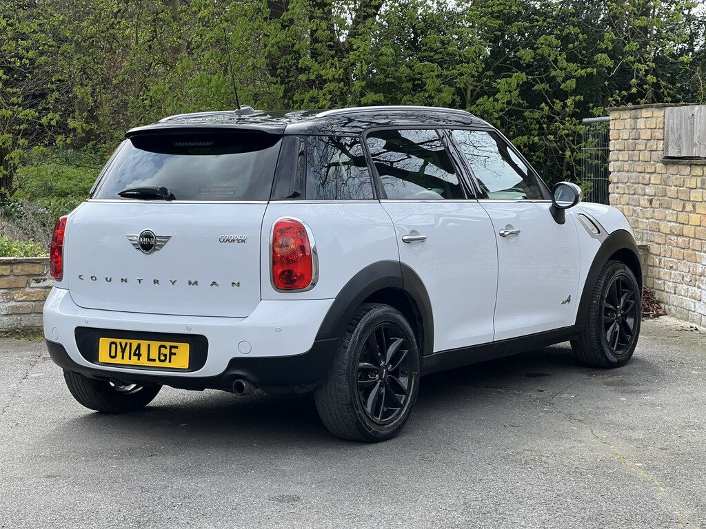 Mini Countryman Suv 1.6 Cooper All4 Countryman 2014 OY14LGF White #4