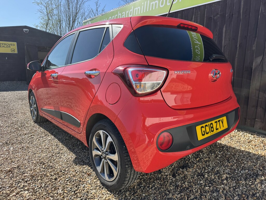 Hyundai I10 Hatchback 1.2 I10 Prem Se 1.2 My19 2018 GC18ZTY Red #4