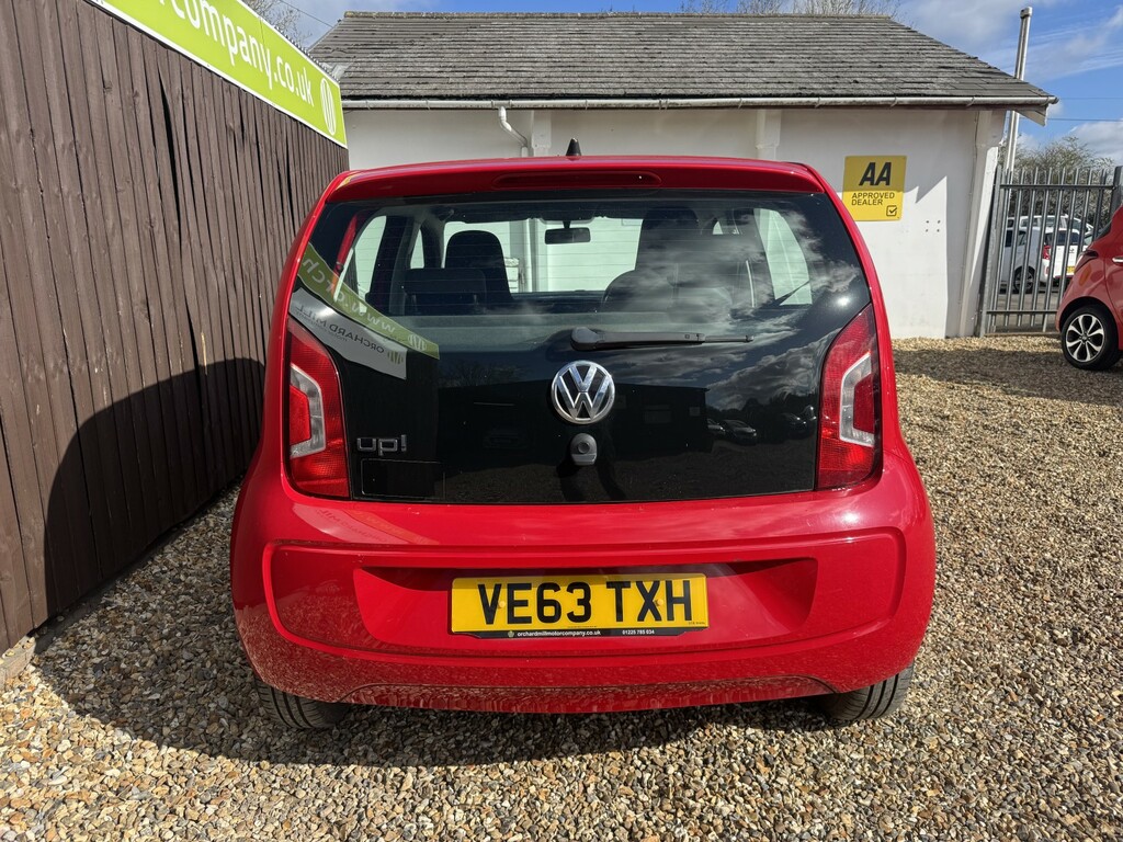 Volkswagen Up Hatchback 1.0 Move Up 2014 VE63TXH Red #5