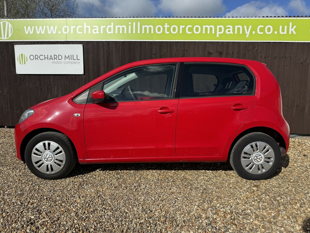 Volkswagen Up Hatchback 1.0 Move Up 2014 VE63TXH Red #3