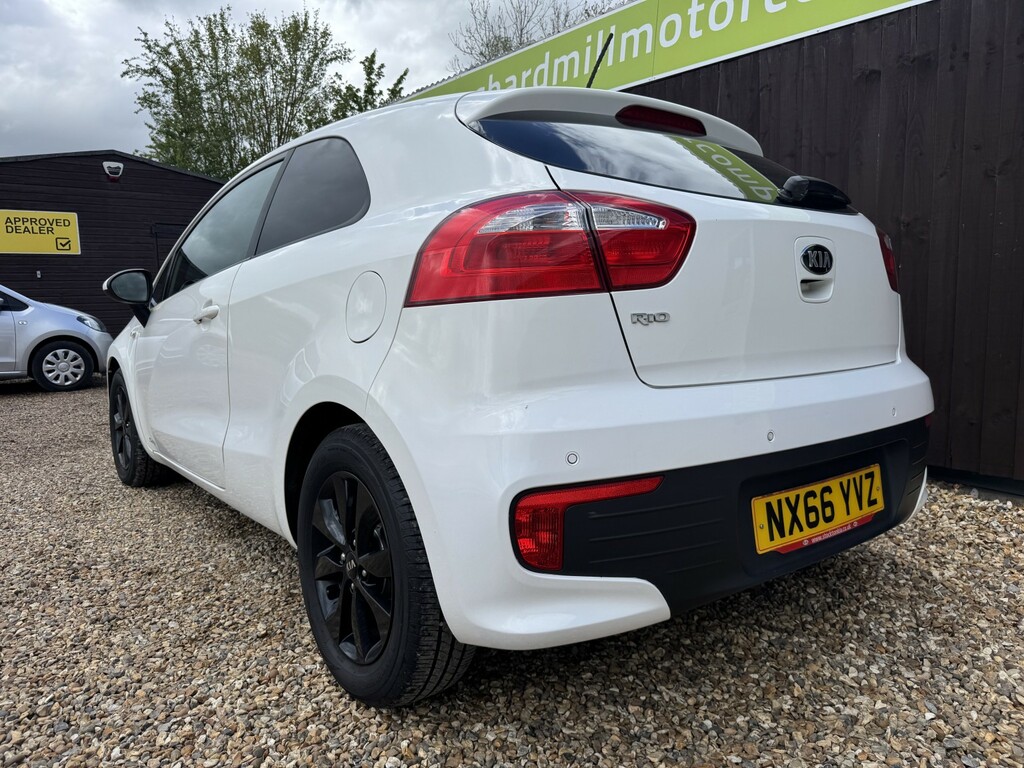 Kia RIO Hatchback 1.3 Sr7 2016 NX66YVZ White #4