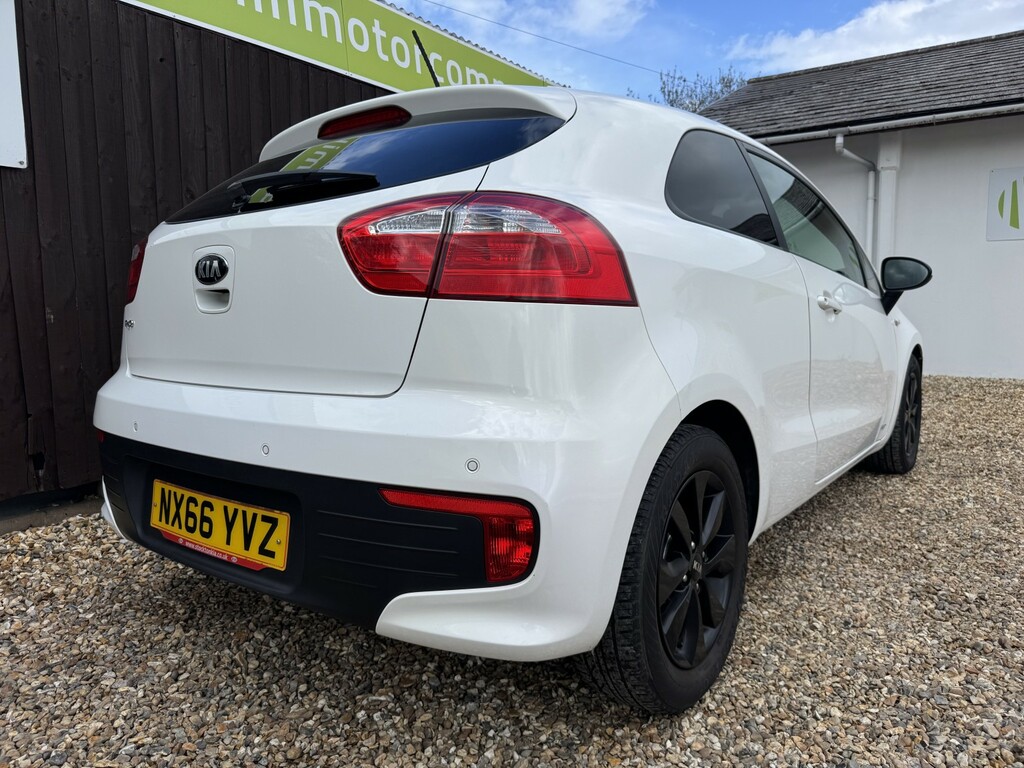Kia RIO Hatchback 1.3 Sr7 2016 NX66YVZ White #6