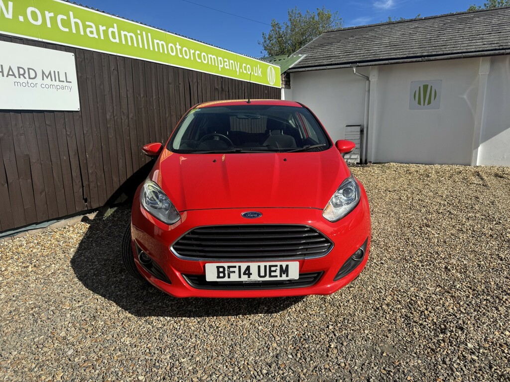 Ford Fiesta Hatchback 1.3 Zetec 2014 BF14UEM Red #2