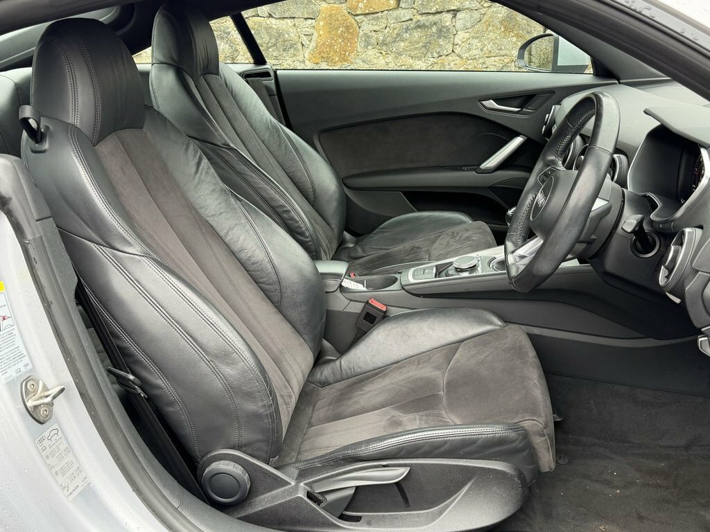 Audi TT 2L Sport CP66WCX Silver #5