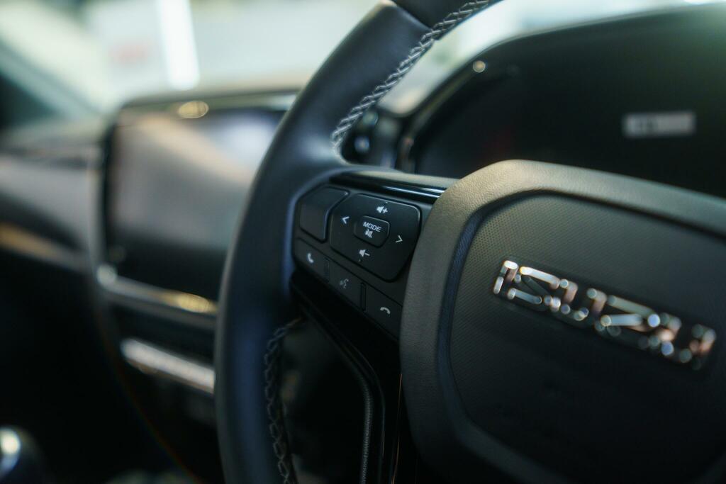 Isuzu D-Max 1.9 Td V-cross Pickup Double Cab Silver #6
