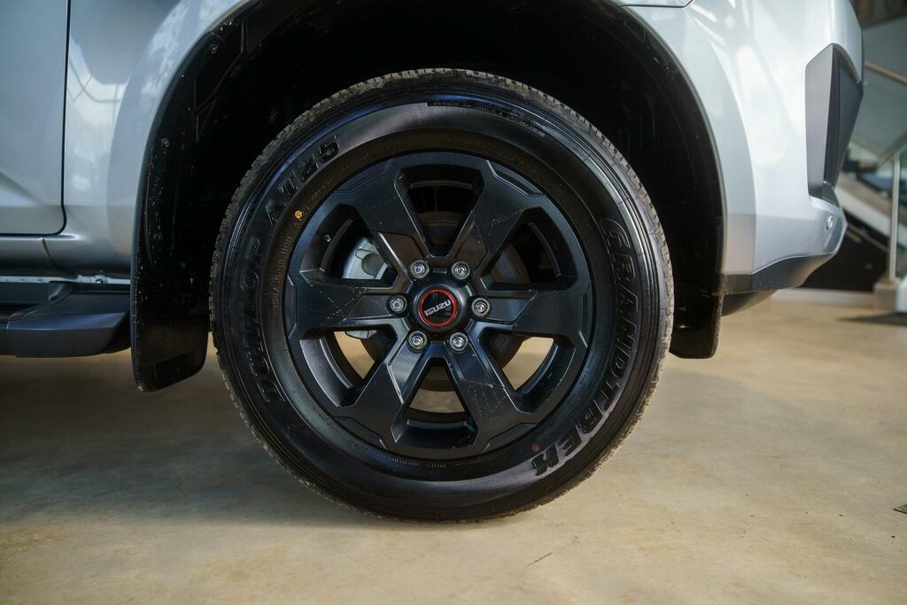 Isuzu D-Max 1.9 Td V-cross Pickup Double Cab WD75TVE Silver #6