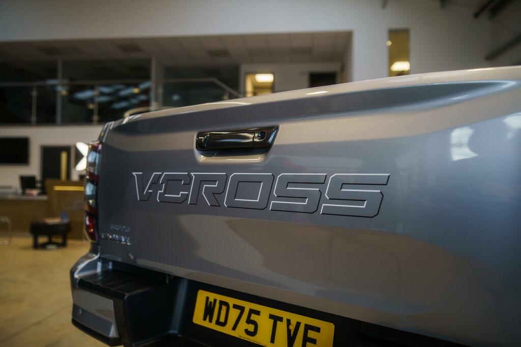 Isuzu D-Max 1.9 Td V-cross Pickup Double Cab WD75TVE Silver #3