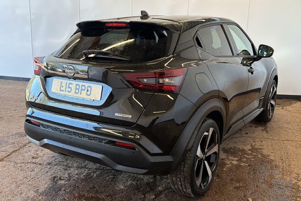 Nissan Juke 1.6 Tekna Suv Hybrid Euro 6 143 P L15BPO Black #4