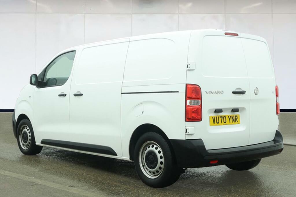 Vauxhall Vivaro 1.5 Turbo D 2700 Edition Panel Van Manu White #3