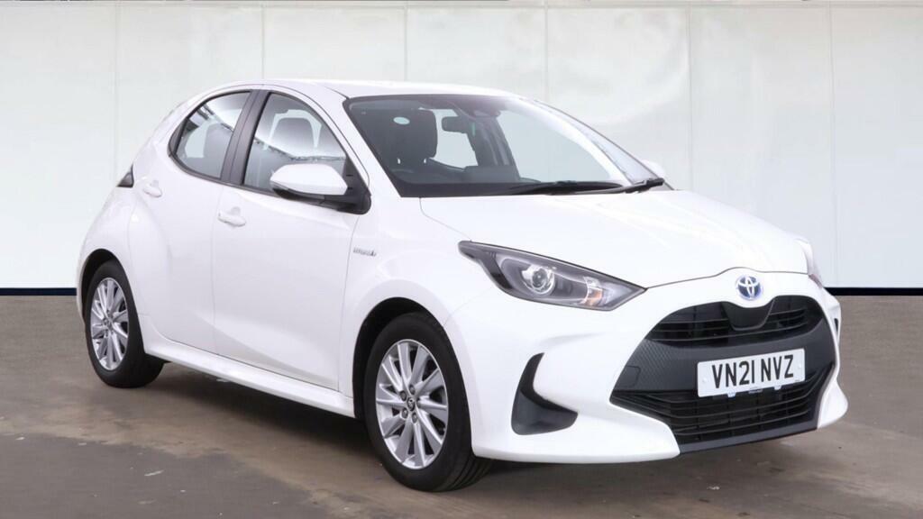 Toyota Yaris 1.5 Vvt-h Icon Hatchback Hybrid E-cvt E White