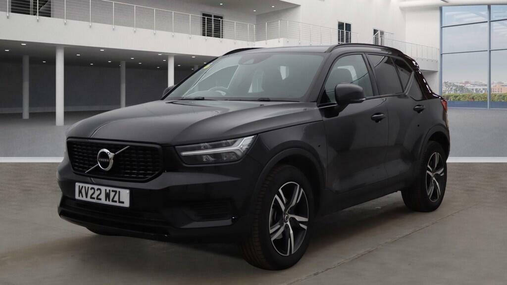 Volvo XC40 1.5 T3 R-design Suv Euro 6 Ss KV22WZL Black #2