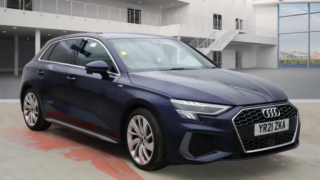 Audi A3 1.5 Tfsi 35 S Line Sportback S Tronic E Blue
